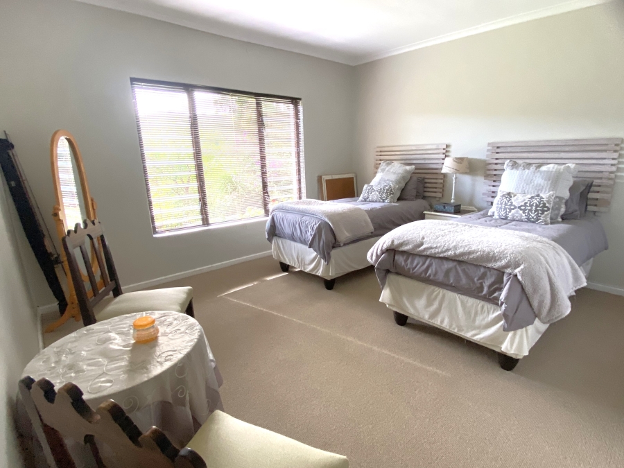 2 Bedroom Property for Sale in Hunters Home Western Cape